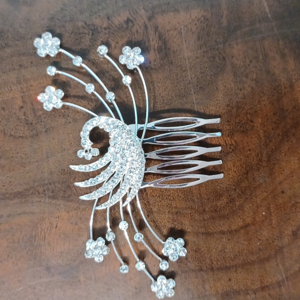 NEW! Bridal Headwear/ Bride Wedding hair accessory 5739